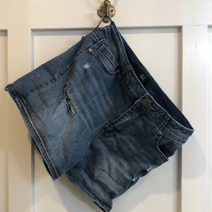 1822 Denim Shorts
